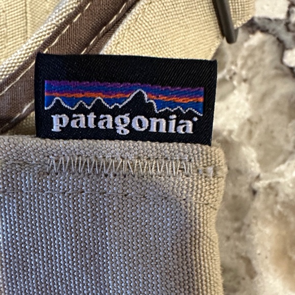 Patagonia Worn Wear Khaki Logo Cap Adjustable 100% Organic Cotton - Picture 4 of 13